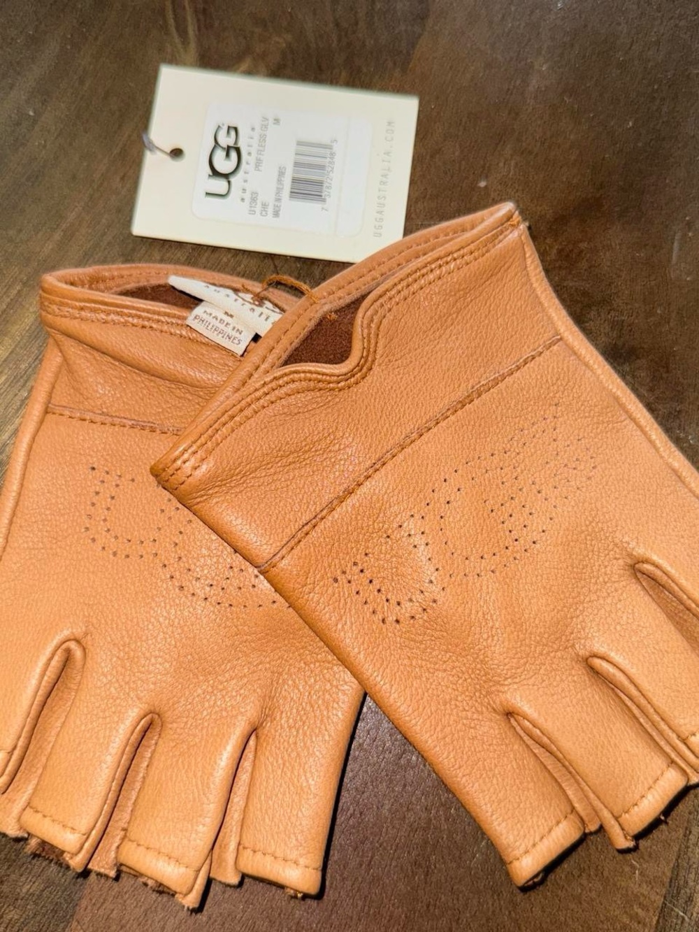 UGG Women's Fingerless Leather Driving Gloves - Camel